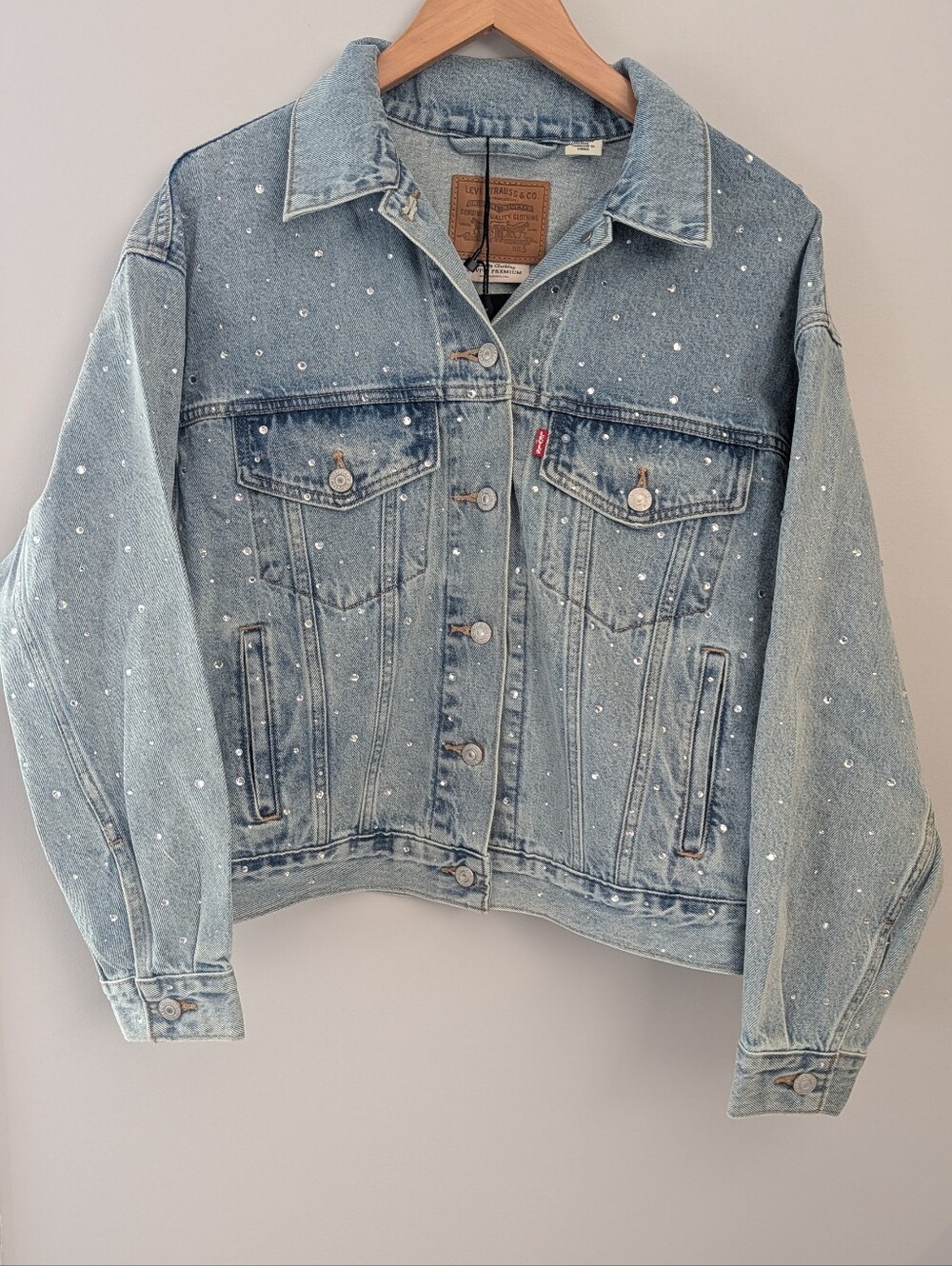 NWT Levi's Premium Rhinestone Crystal Denim Trucker Jacket S Light Wash $168